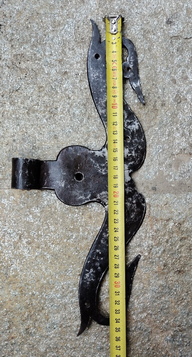 Pair Of Large 17th-century Wrought-iron Door Hinges -photo-1