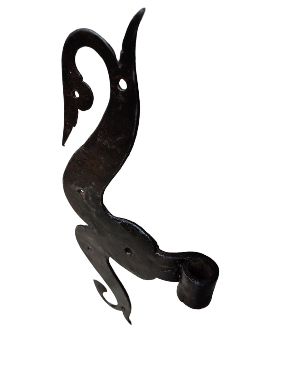 Pair Of Large 17th-century Wrought-iron Door Hinges -photo-3