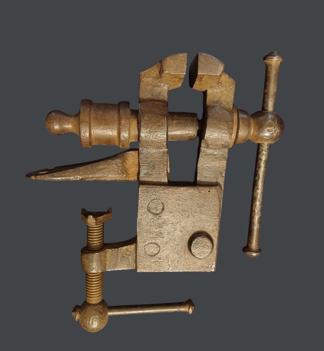 Ancien étau d'établi En Fer Forgé XIXe Siècle