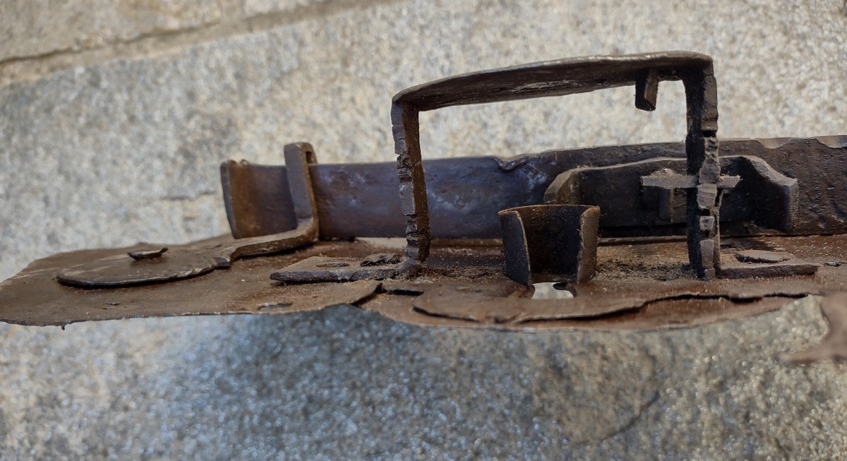 Grande Serrure En Fer Forgé Et Ciselé XVIIe Siècle-photo-2