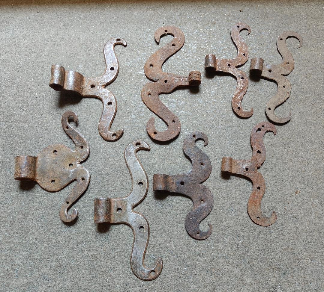 Small Collection Of 8 Dooe Hinges XVII- XVIII Century-photo-3