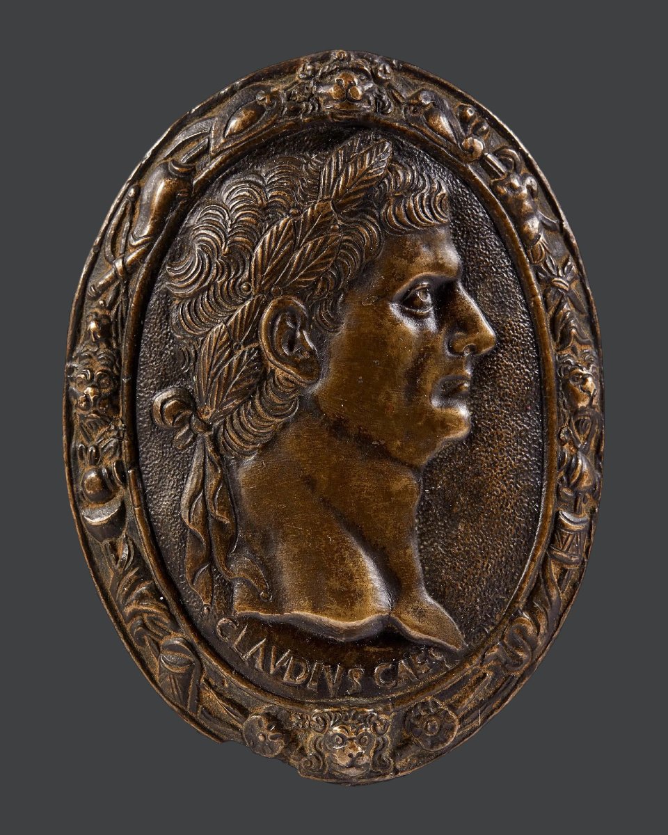 École vénitienne, première moitié du XVIIe siècle  CLAUDIUS  Plaque ovale en bronze 