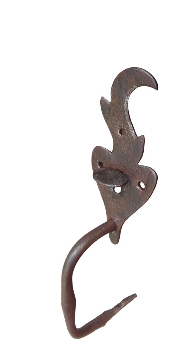 Loquet à poucier ancien en fer forgé avec clenche