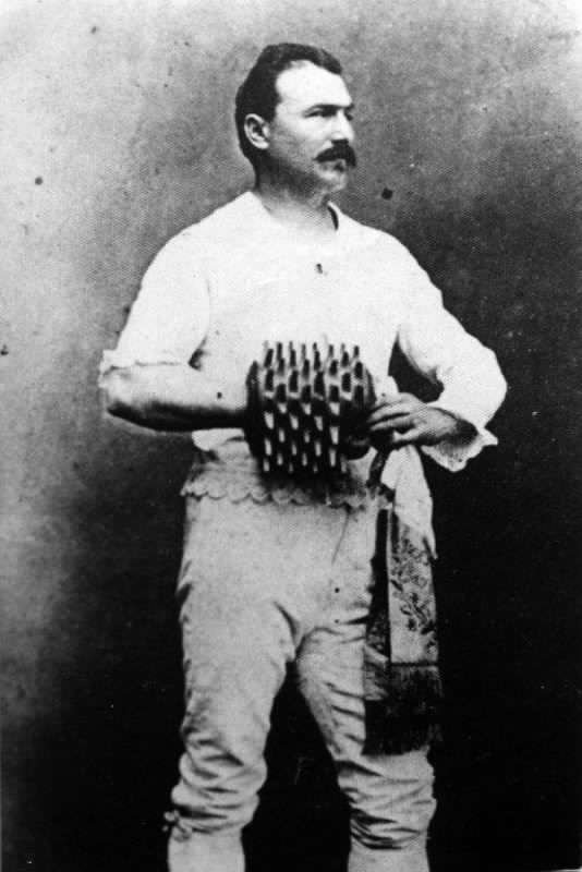 Bracelet pour le  "pallone col bracciale" sort de jeau de paume italien daté Florence 1911-photo-7