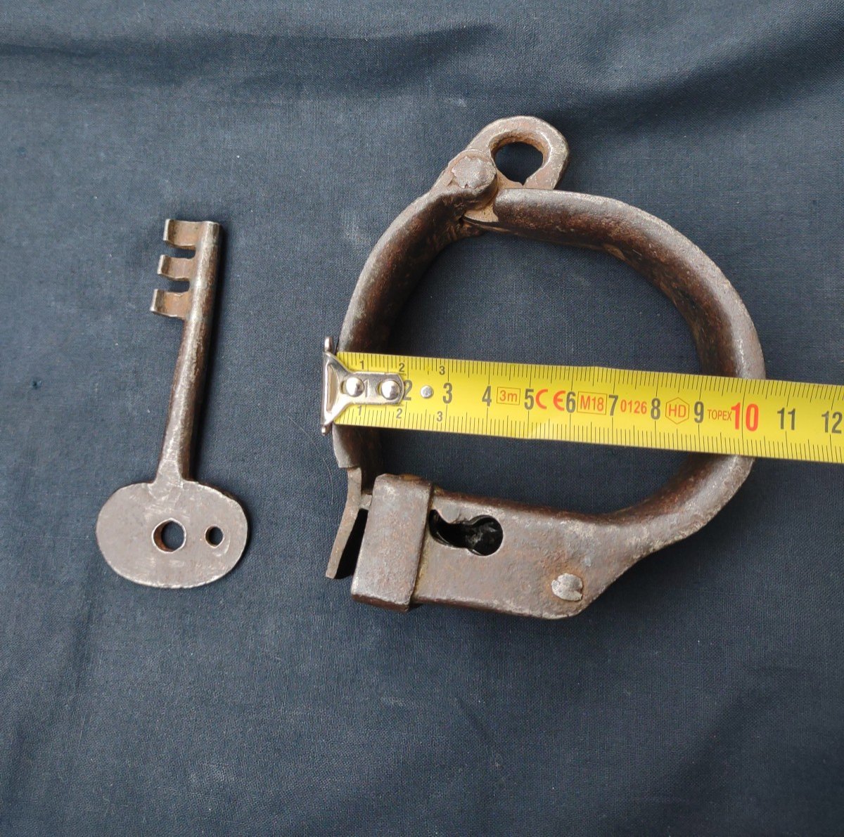 Menottes De Cheville Fonctionnant Avec Clé XVIIe Siècle-photo-3