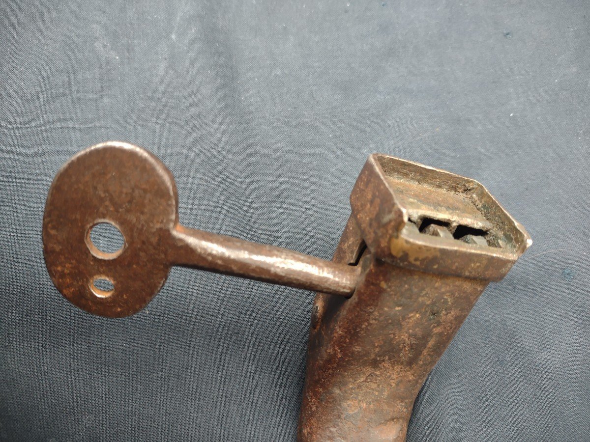 Menottes De Cheville Fonctionnant Avec Clé XVIIe Siècle-photo-5