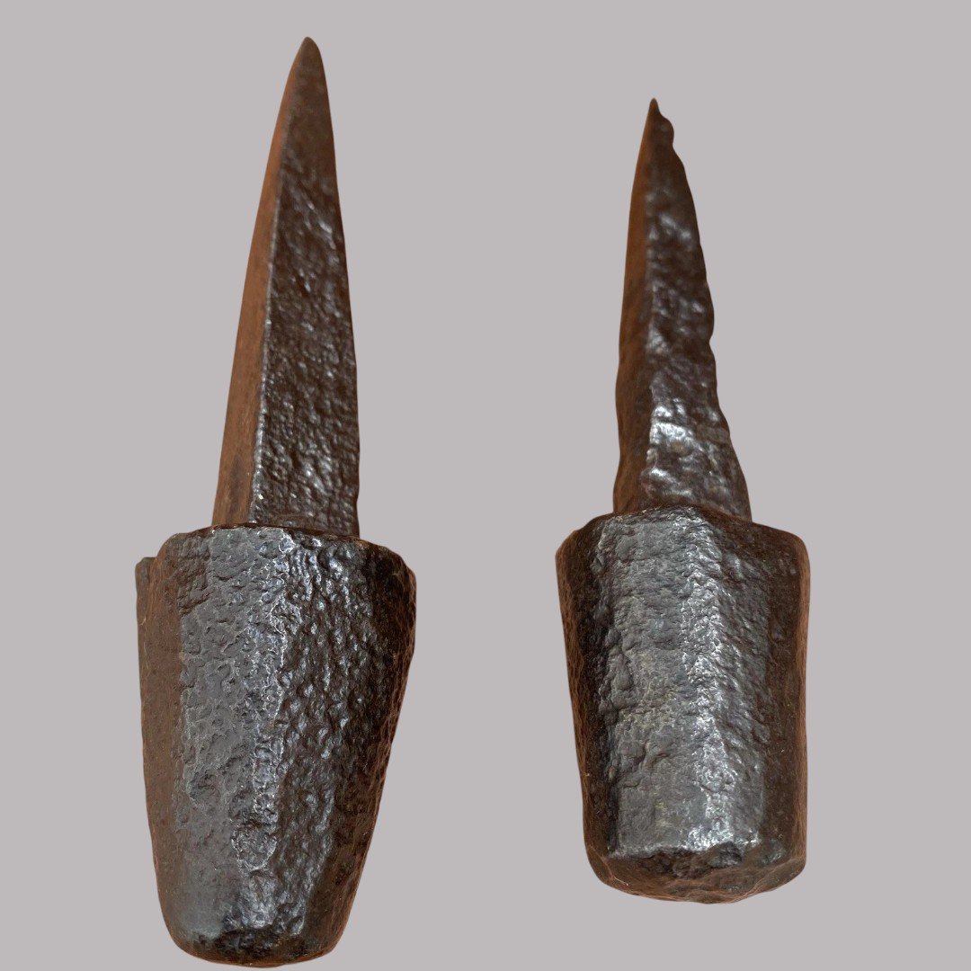 Two Beautiful Wrought-iron Nails From The 16th–17th Centuries-photo-2