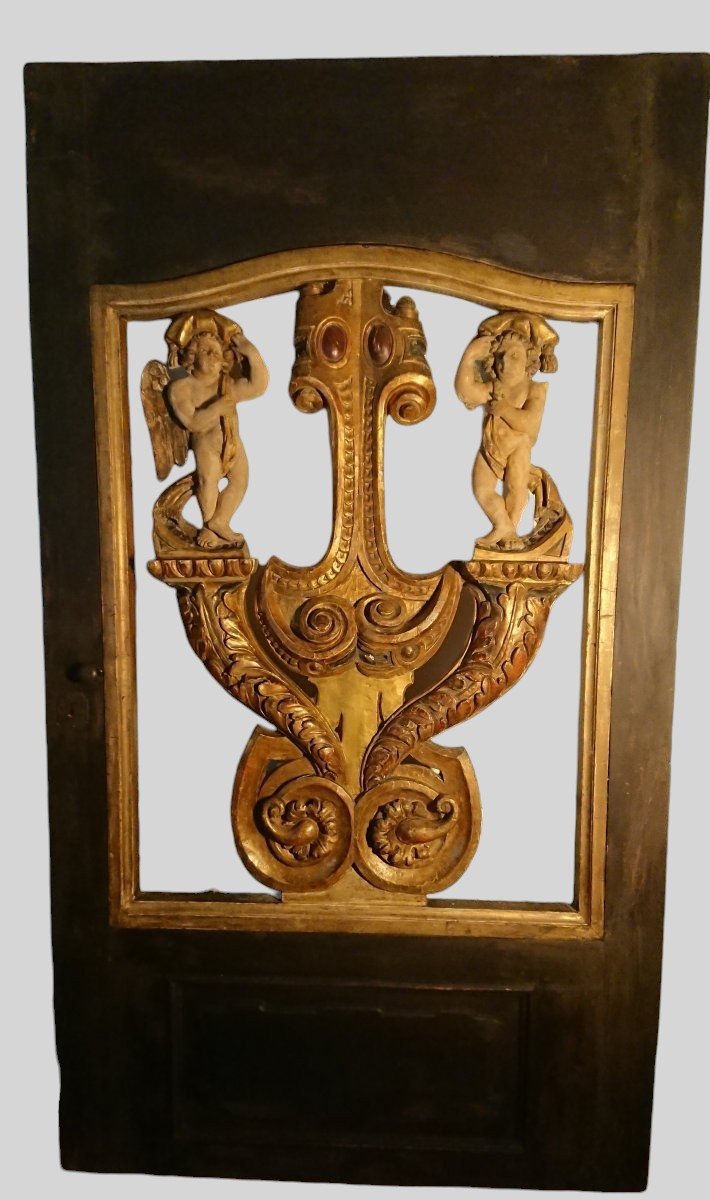 An Imposing Italian Door Adorned With Two Carved Putti-photo-2