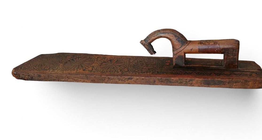 Zoomorphic Calendering Table, 19th Century-photo-3