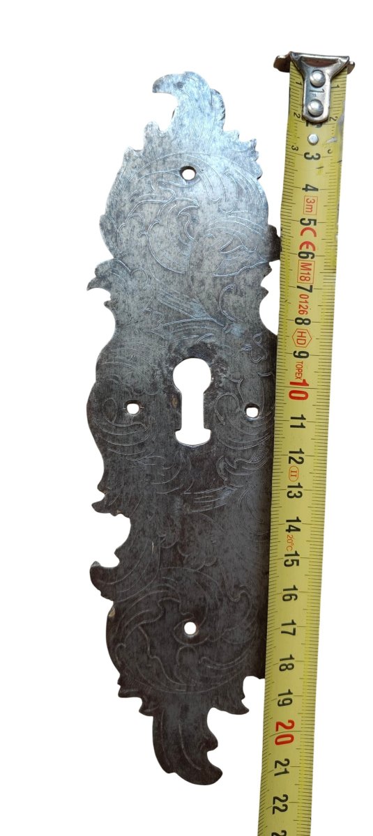 Important Baroque Iron Vent, Entirely Chiseled-photo-3