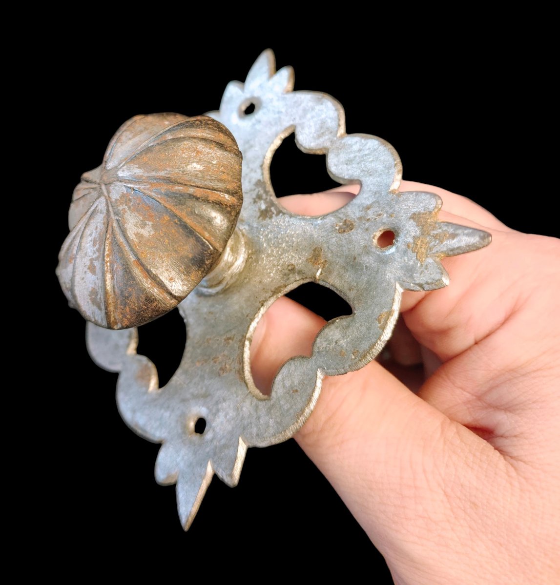 Bouton de porte en fer forgé avec sa platine-photo-4