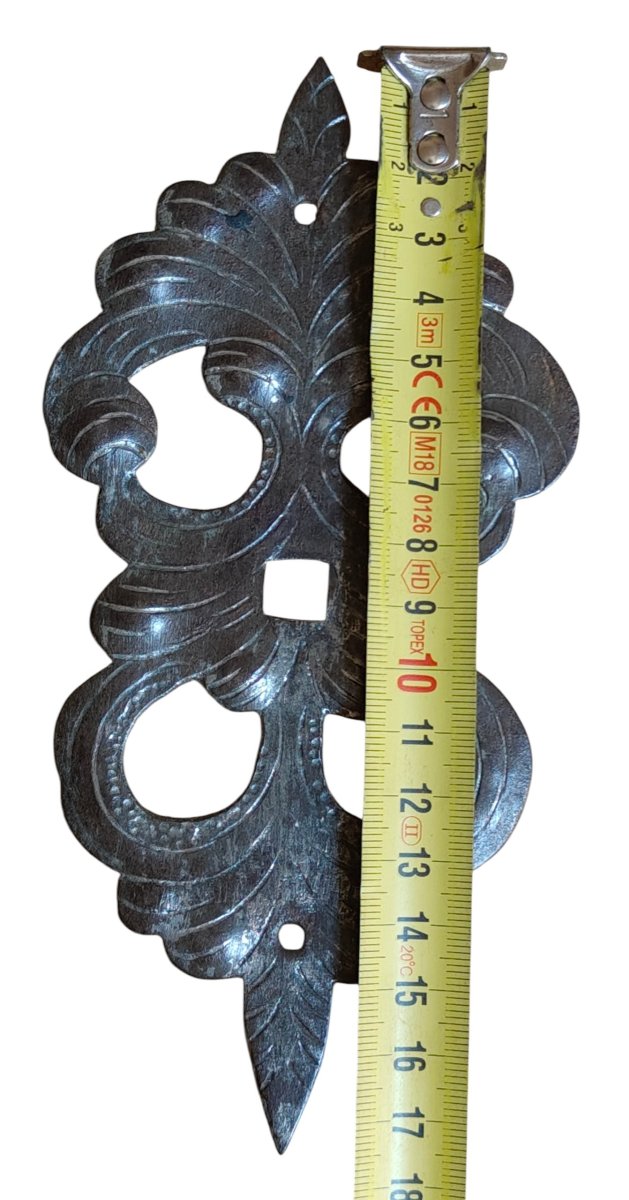 Small Wright Iron Knob With Amazing Plate-photo-1