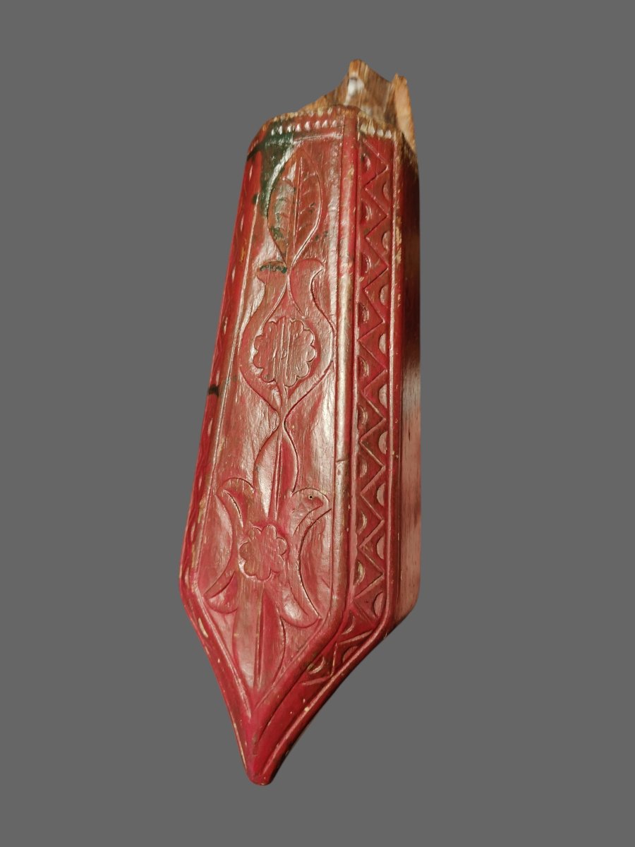 Carved And Painted Wooden Whetstone Holder From The Aosta Valley -photo-2