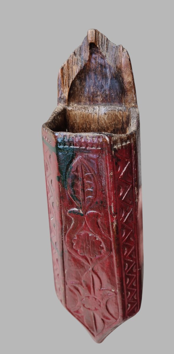 Carved And Painted Wooden Whetstone Holder From The Aosta Valley -photo-2