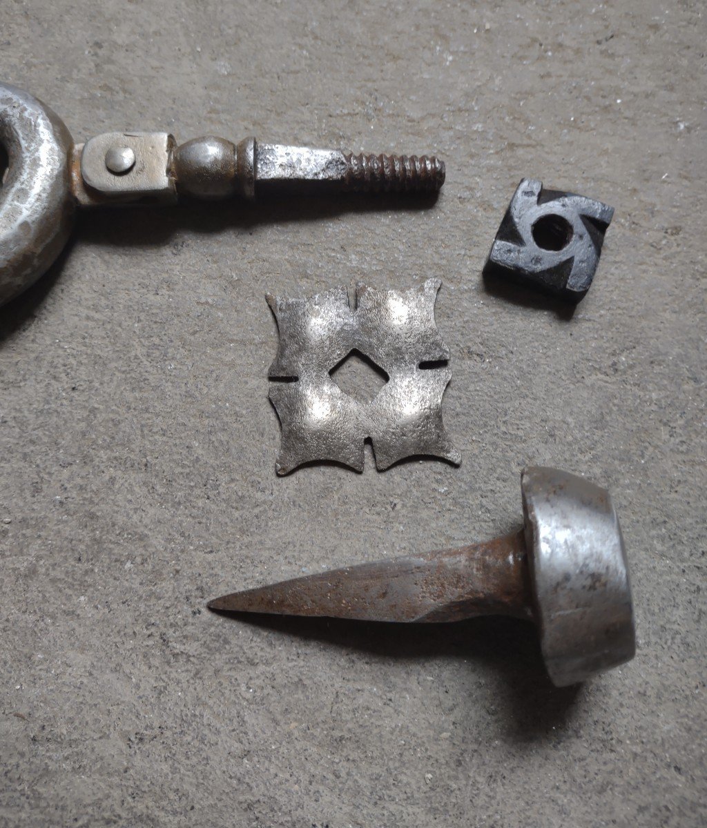 Gros Heurtoir De Porte Zoomorphe En Fer Forgé XVIIe Siècle-photo-3