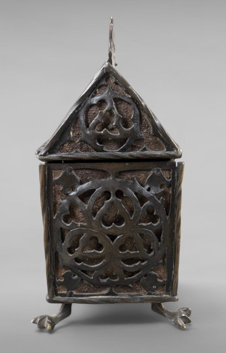 Important Gothic Box Made Of Wrought Iron With Openwork Design-photo-4