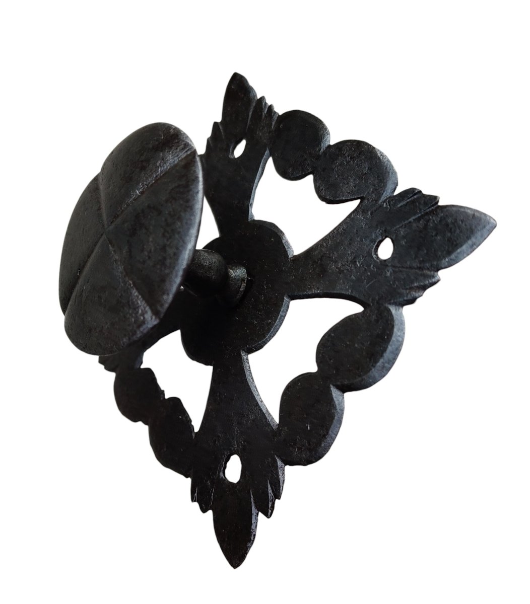 Wrought-iron Door Knob With An Openwork Rosette-photo-4