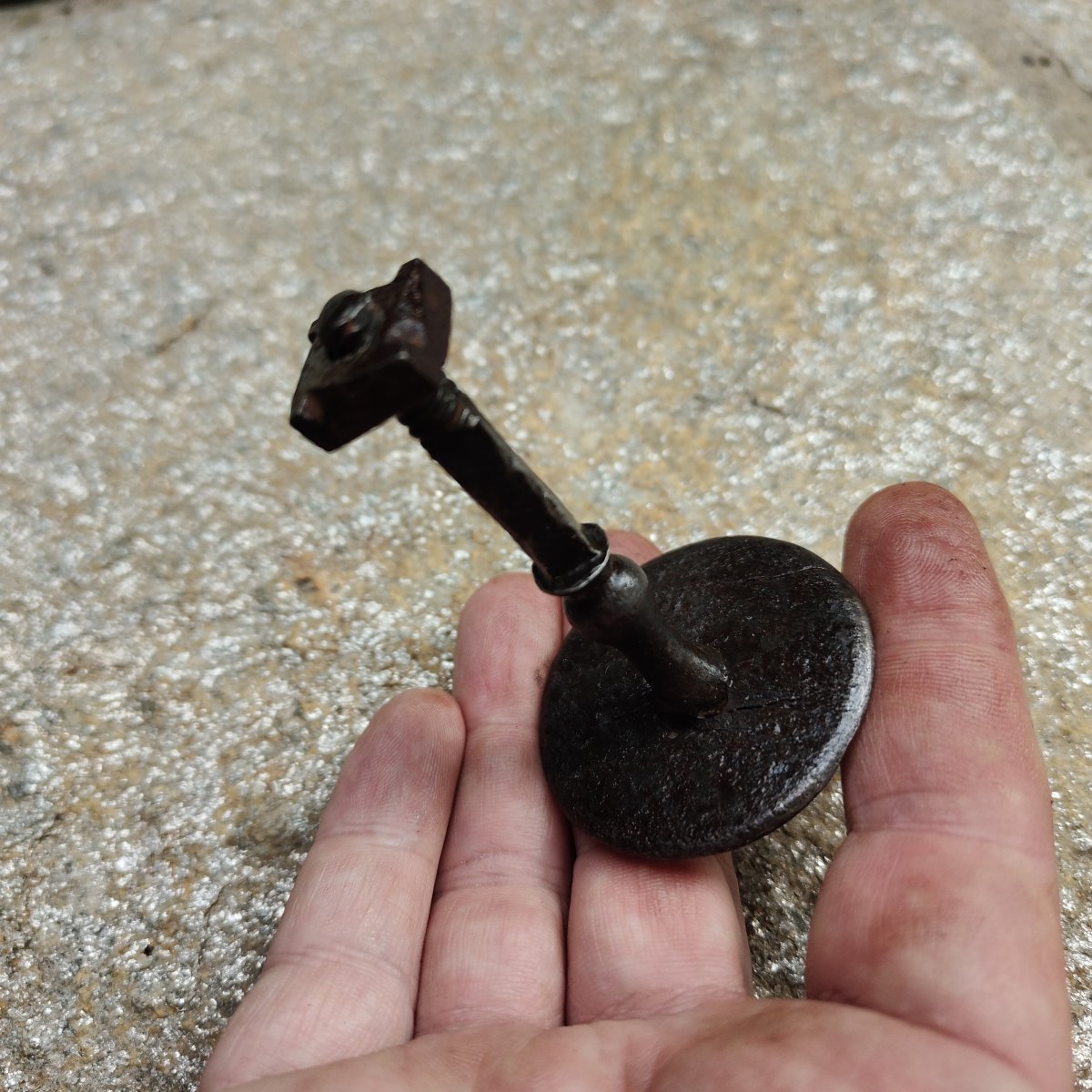 Wrought-iron Door Knob With An Openwork Rosette-photo-3