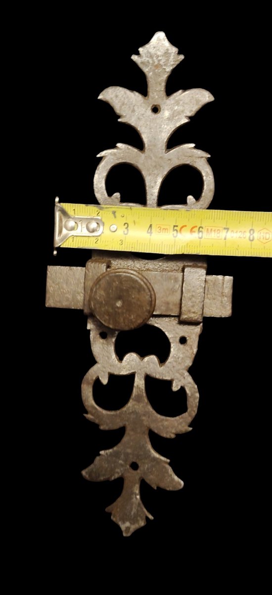 18th-century Wrought-iron, Openwork Padlock-photo-3