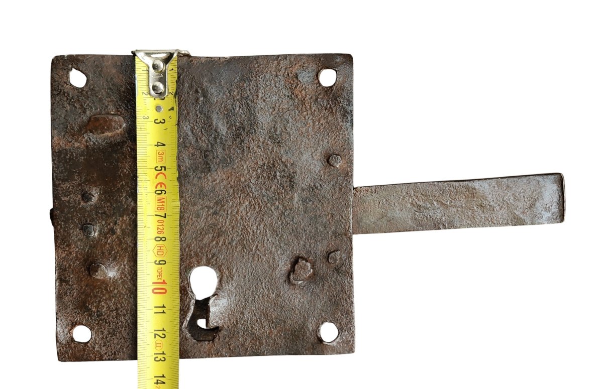 Early 18th-century Wrought-iron Door Lock-photo-1
