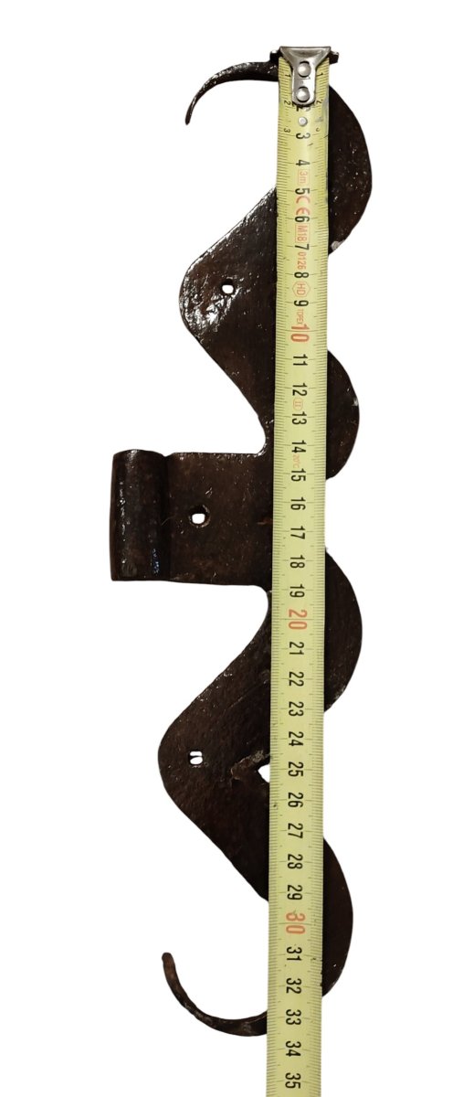 A Beautiful Pair Of Large Wrought-iron Hinge Brackets-photo-1