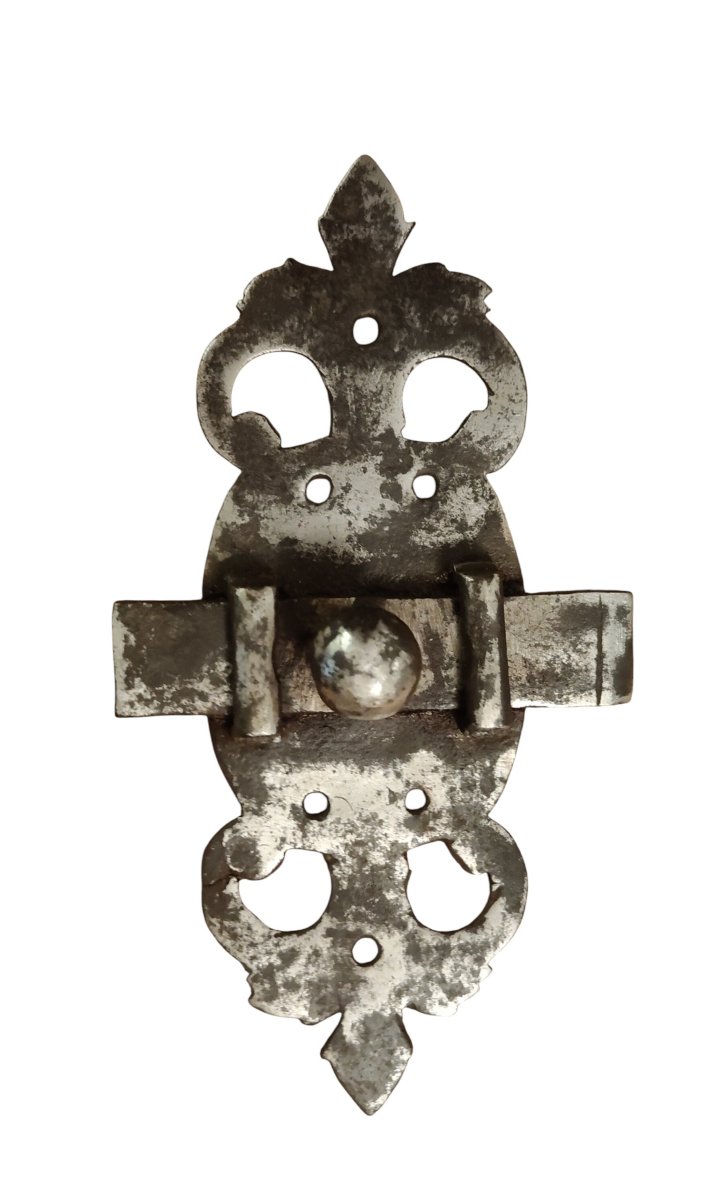 18th-century Wrought-iron, Openwork Padlock-photo-2
