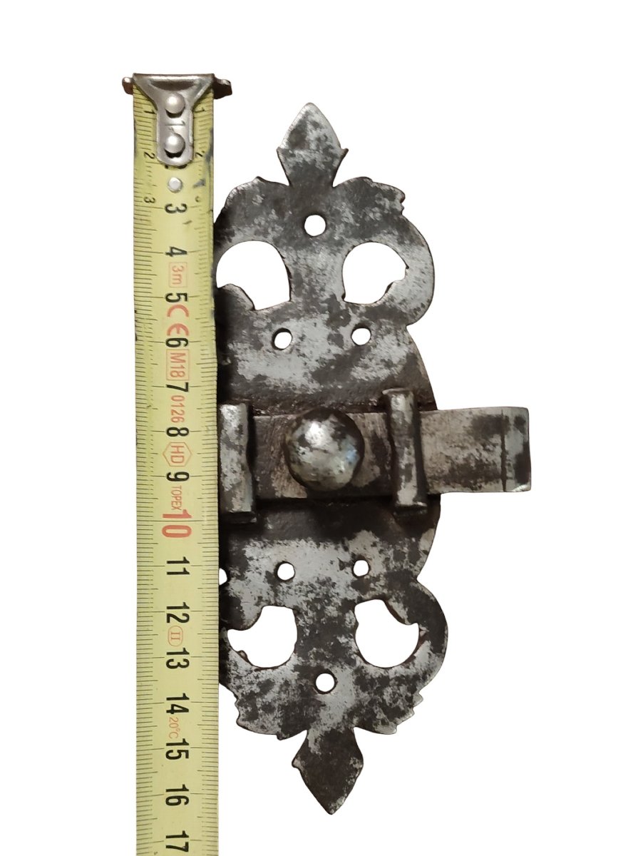 18th-century Wrought-iron, Openwork Padlock-photo-1