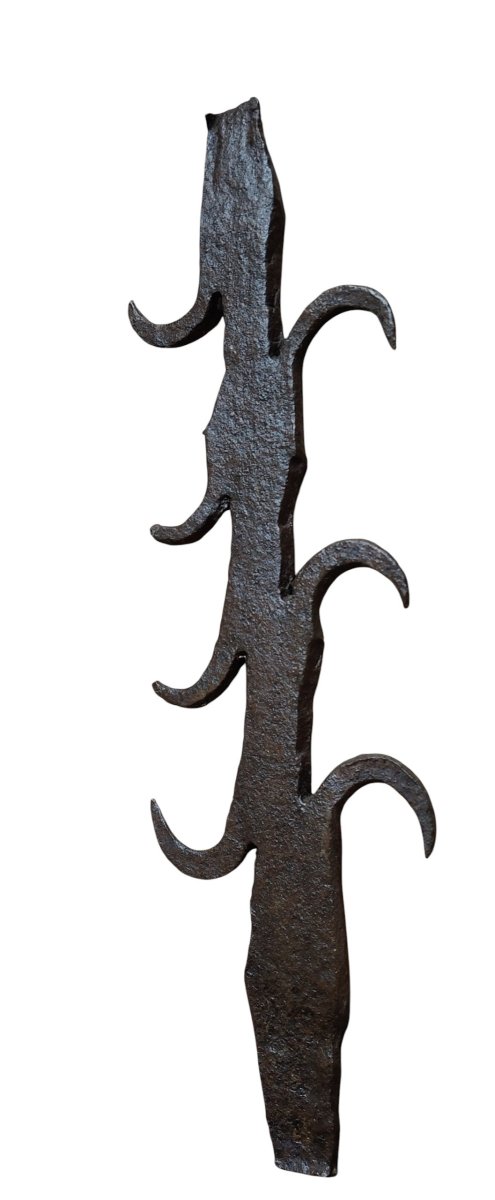 Hot-chiseled Iron Pelagatti  16th–17th Centuries-photo-3