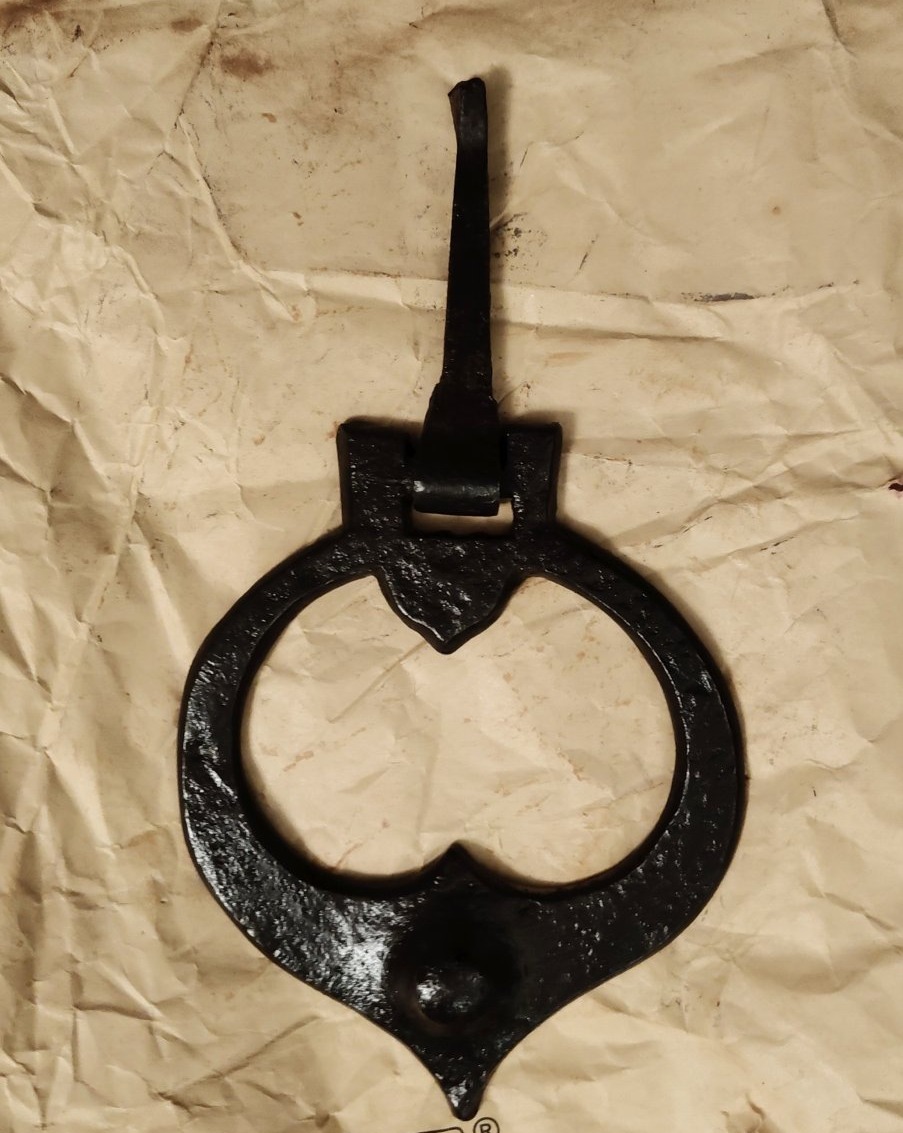 Small, Antique-style Wrought-iron Door Handle-photo-1