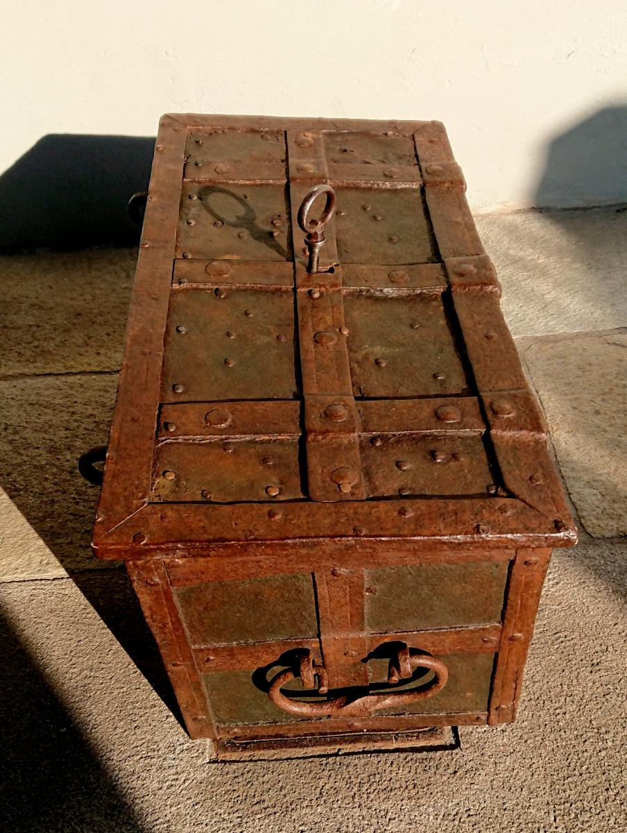Safe Nuremberg Sixteenth Century-photo-3