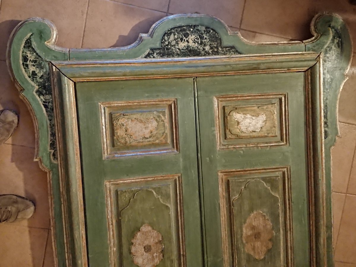 Double Door With Important Frames-photo-2