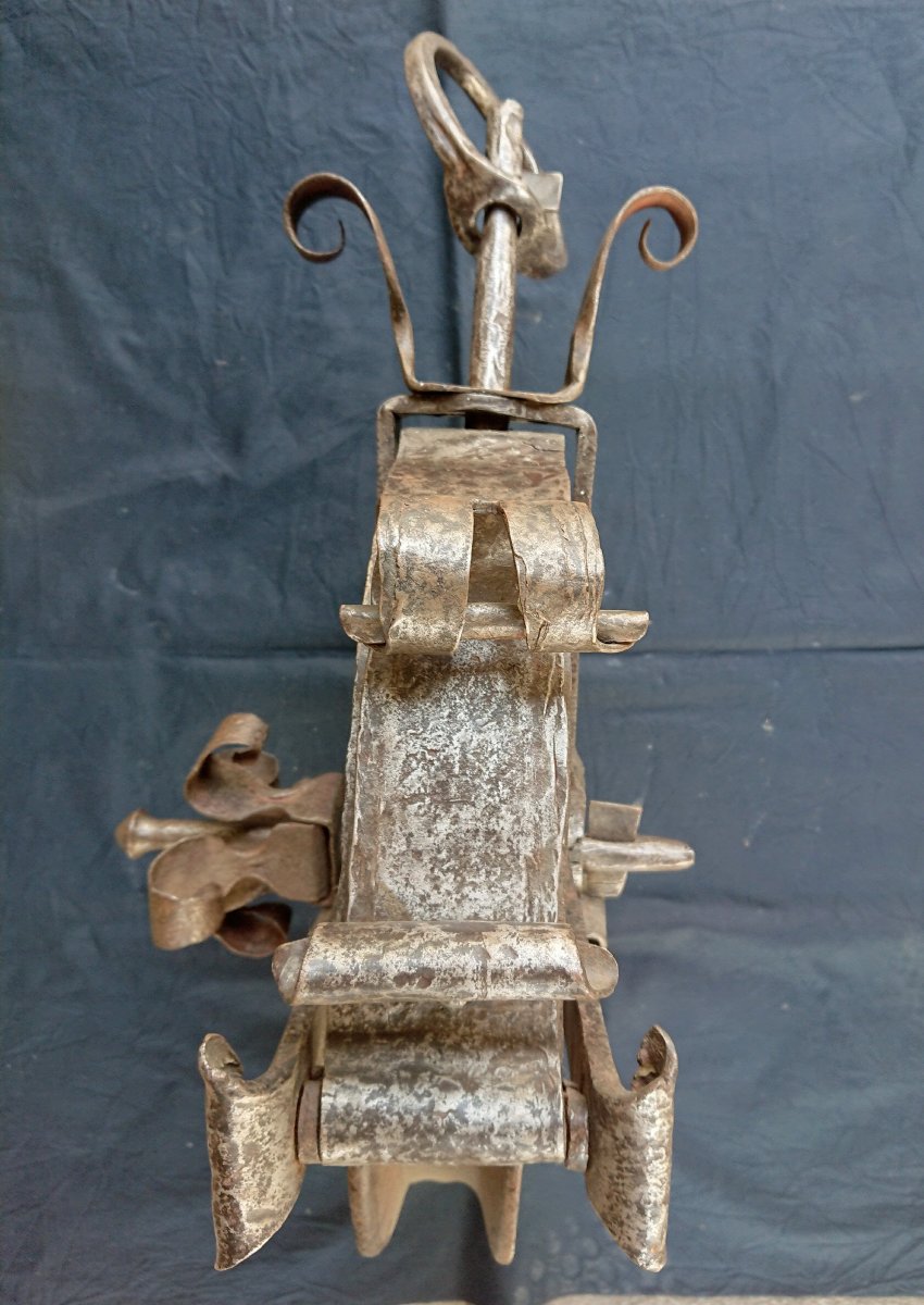Important 17th Century Wrought Iron Pulley-photo-2