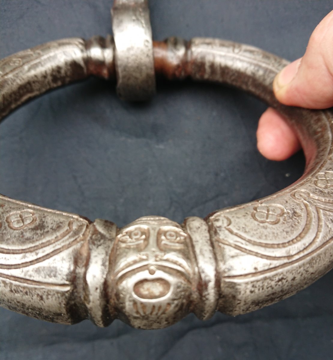 Anthropomorphic Wrought Iron Door Knocker, Engraved And Carved-photo-2