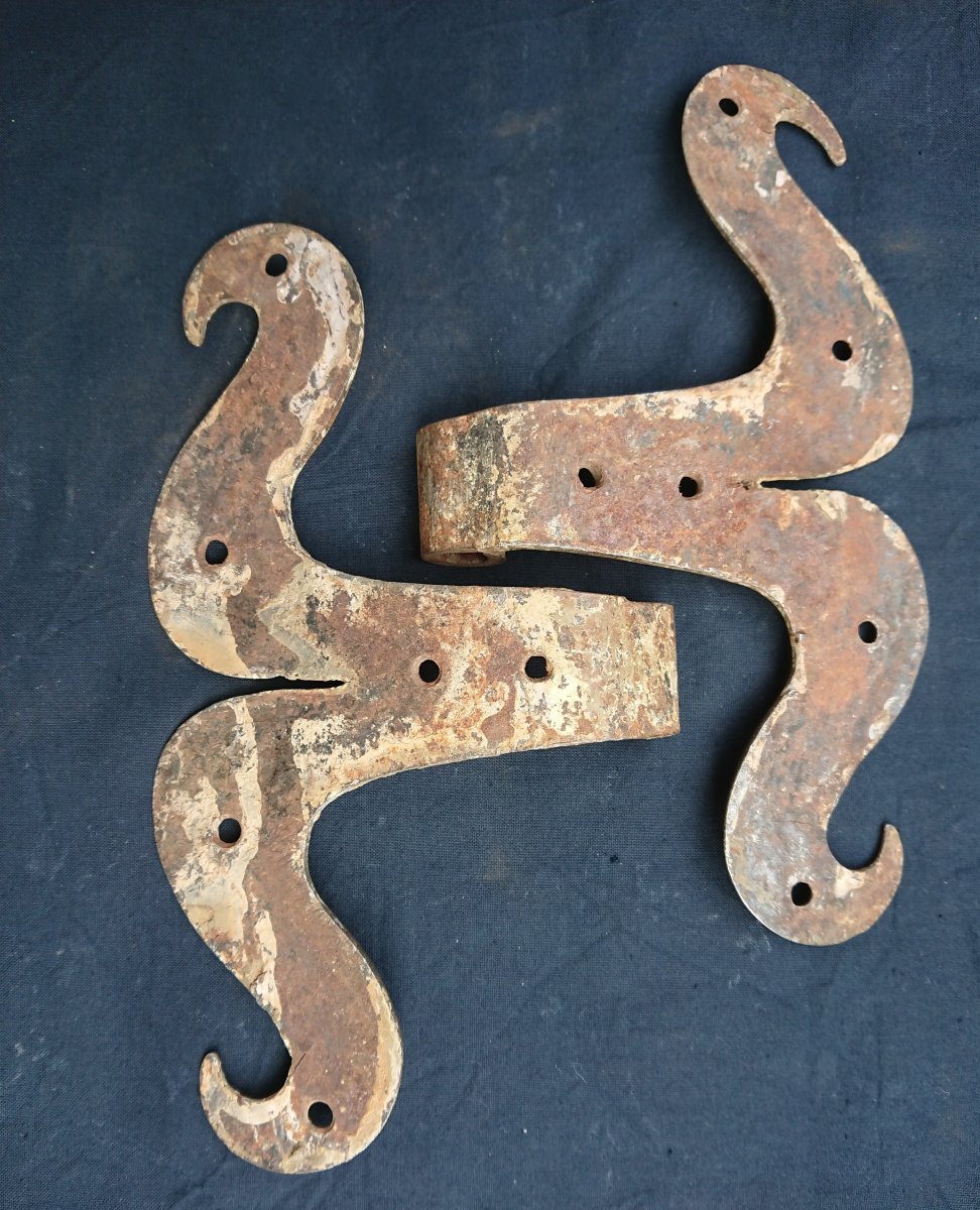 Seventeenth Century Wrought Iron Hinges-photo-1