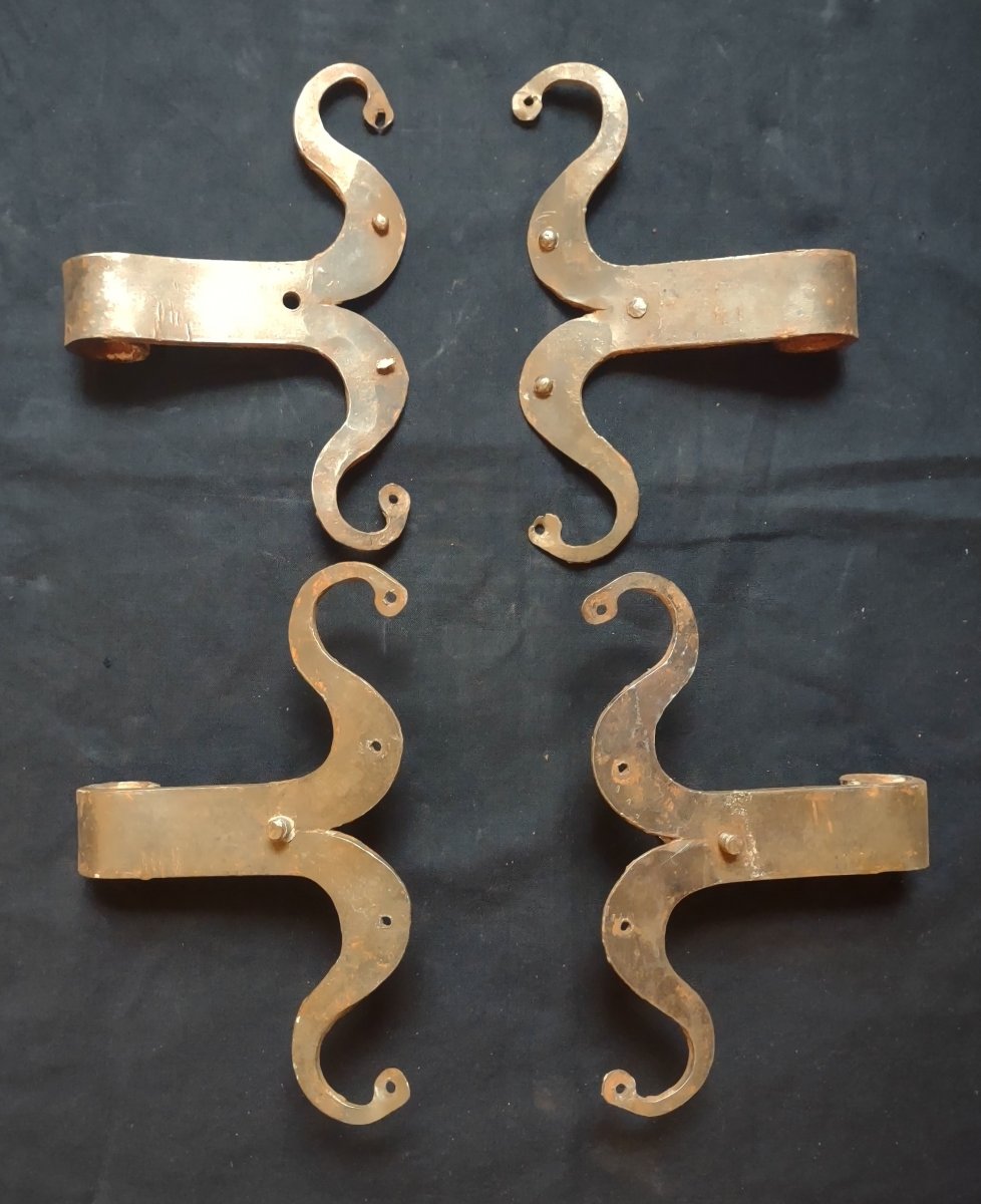 4 Mustache Hinges In Wrought Iron Eighteenth Century