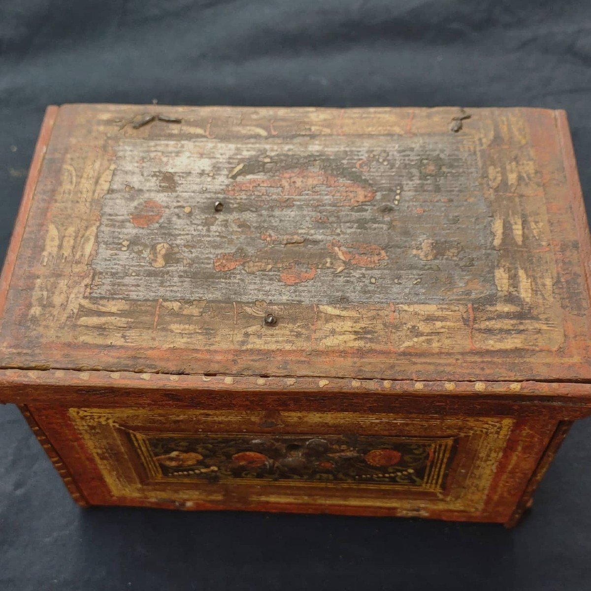 Small Box In Painted Wood XVIth Century-photo-3