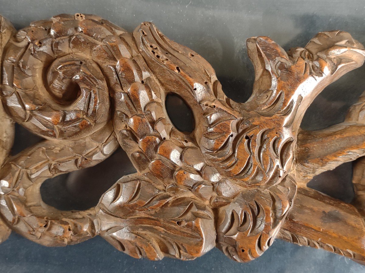 High Era Carved Walnut Frieze-photo-4