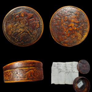 19th Century Horn Snuffbox