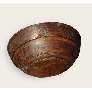 Large Wood Bowl Italian Alps Late XVIII Century Cm. 43