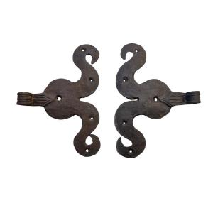 Pair Of Wrought Iron Door Hinges XVII-xviii Century