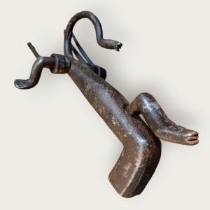 Rare heurtoir zoomorphe haute époque