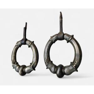 Gros paire d'heurtoirs en bronze Milan fin du XVII-début du XVIIIe siècle