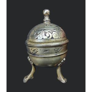 Boîte En Bronze Finement Gaufrée XVIIIe Siècle