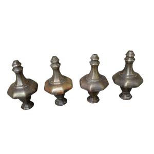 4 Bronze Pieces From The 18th Century