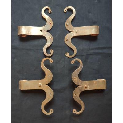 4 Mustache Hinges In Wrought Iron Eighteenth Century