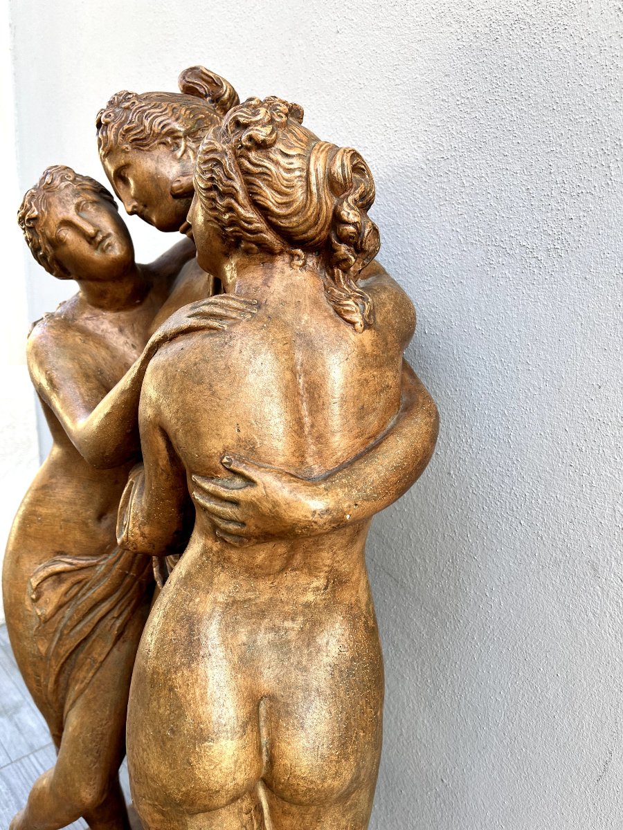 Statue Of The Three Graces-photo-3