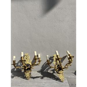 Paire d'appliques murales en bronze doré