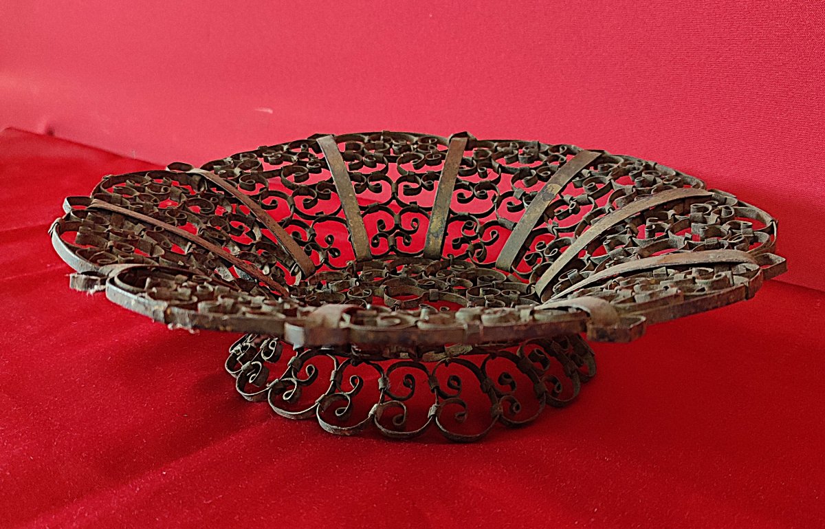 Wrought Metal Centerpiece-photo-6