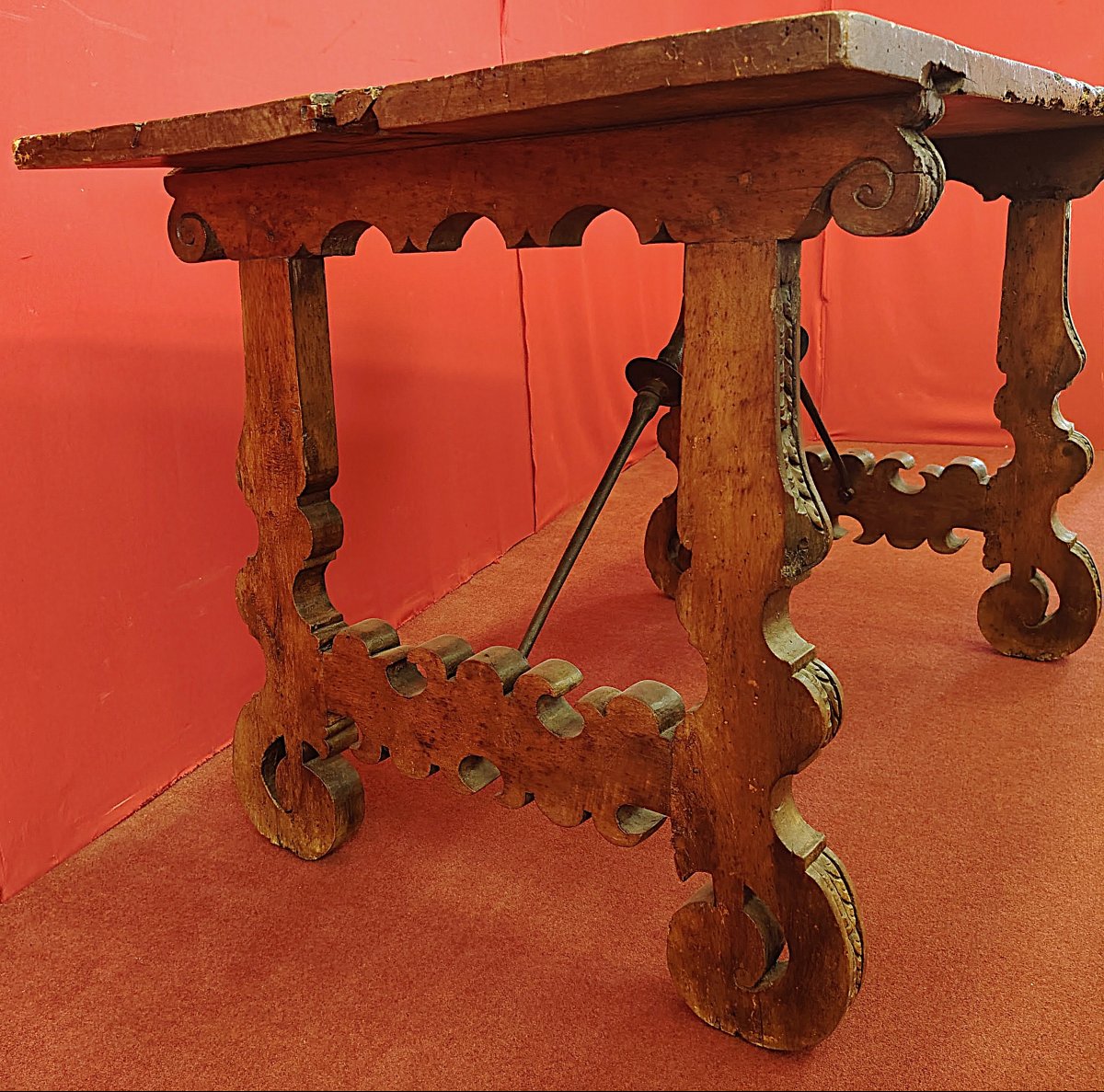Table de réfectoire sculptée-photo-1