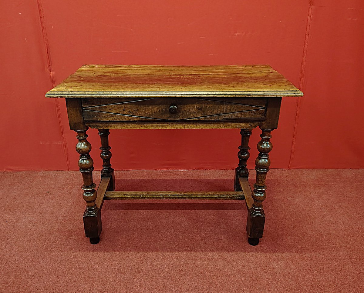 Small Writing Table-photo-6